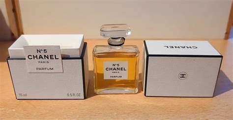 chanel no 5 extrait real or fake fragrantica|Chanel No 5 Eau de Parfum Chanel for women .